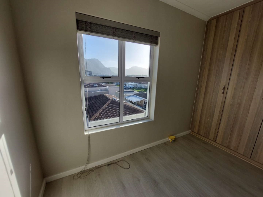 To Let 2 Bedroom Property for Rent in Muizenberg Western Cape